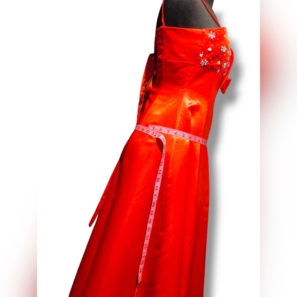 Scarlett evening gown - Picture 5 of 10